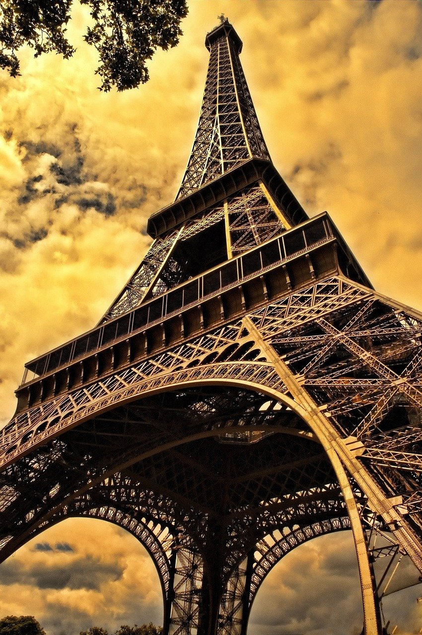 Eiffel tower, Travel 
